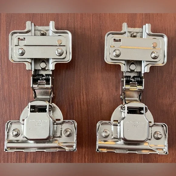 IKEA KOMPLEMENT Soft Close Cabinet Hinge – Set of 2 - Picture 5 of 5